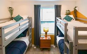 Soleil House - Unit B